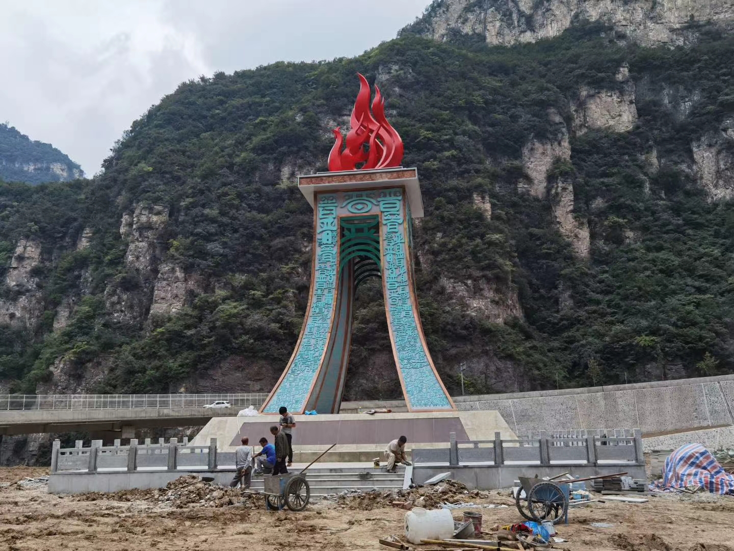 晋城公路主题雕塑